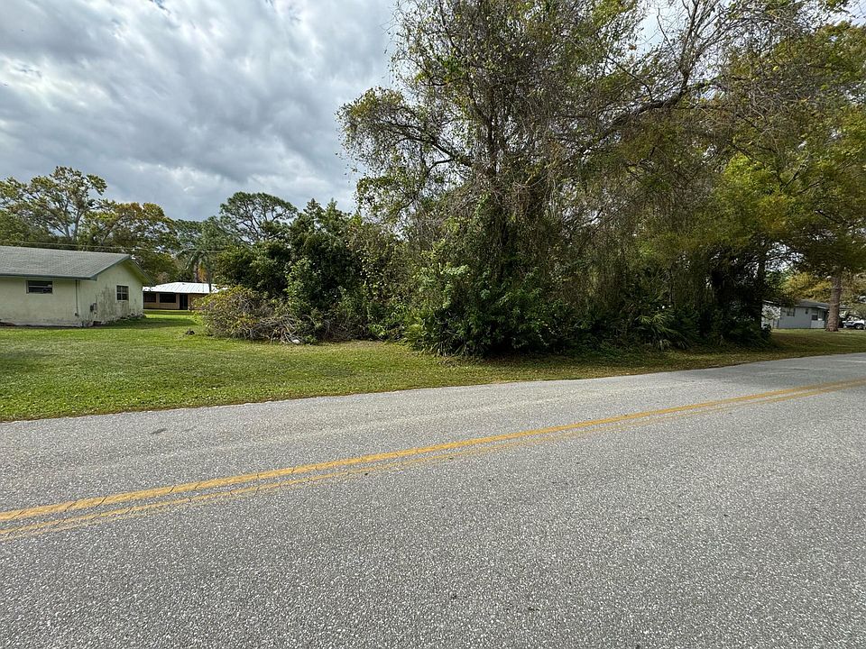 2nd image of 000 SE 36th Terrace