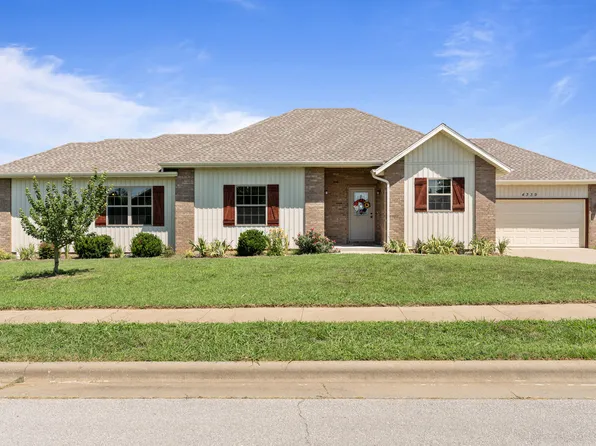 4339 W Bull Run Battle Street, Battlefield, MO 65619