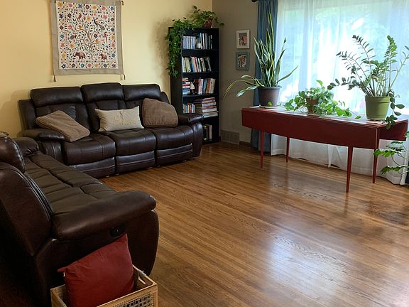 Large living rm