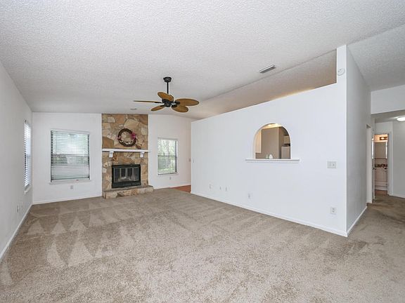 4th image of 1350 Cove Landing Dr