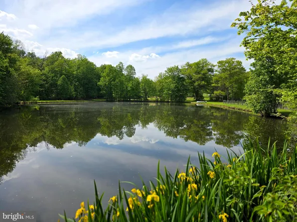 14 Clay Valley Rd, Fleetwood, PA 19522