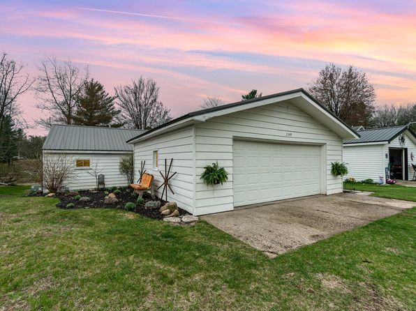 1349 McKimmy Dr, Beaverton, MI 48612