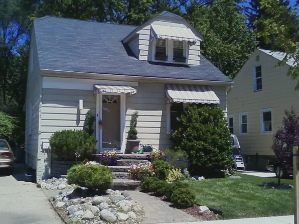 245 Bauman Ave, Clawson, MI 48017