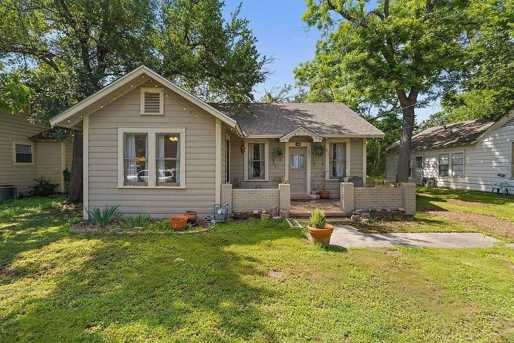 2 bed, 1.0 bath, 962 sqft, $1,550 — Photo 4