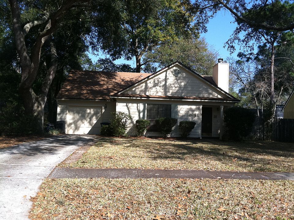 1st image of 2415 Bluffton Dr