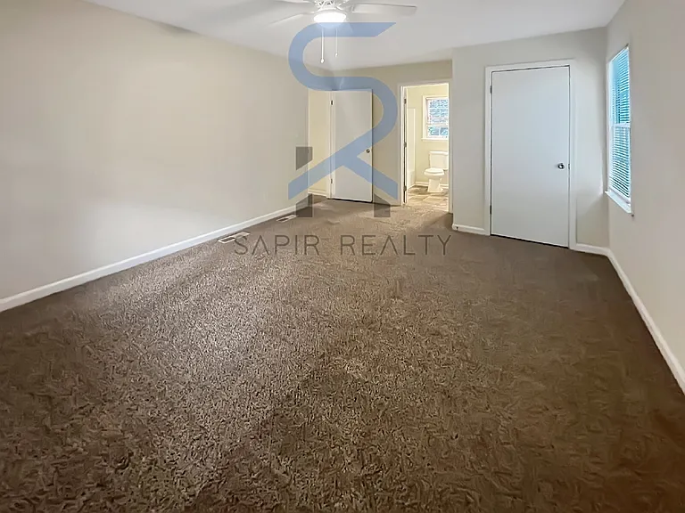 4125 Maple Ferry Dr NE — Photo 4