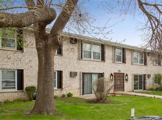 1027 Smetana Rd UNIT 6-1, Hopkins, MN 55343