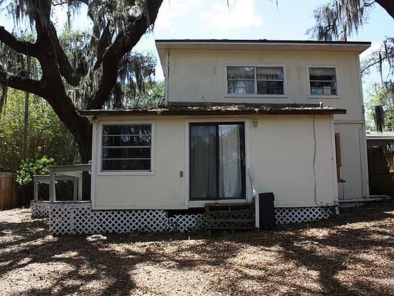 3rd image of 939 S Mills Ave
