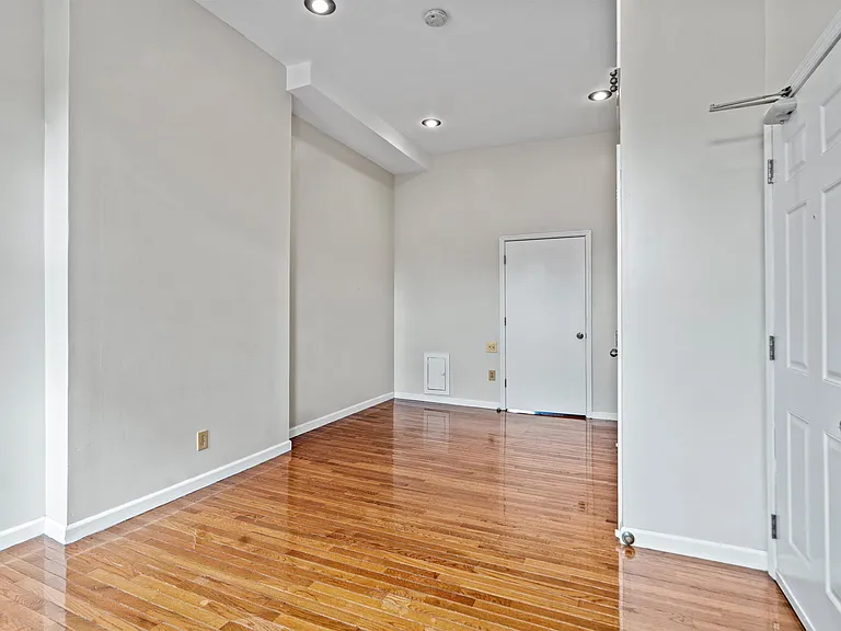 800 Ocean Ave #1 — Photo 33