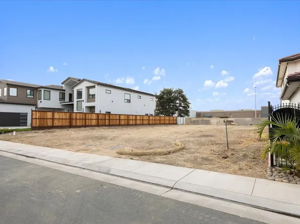 2380 Interlaken Ct, Lodi, CA 95242