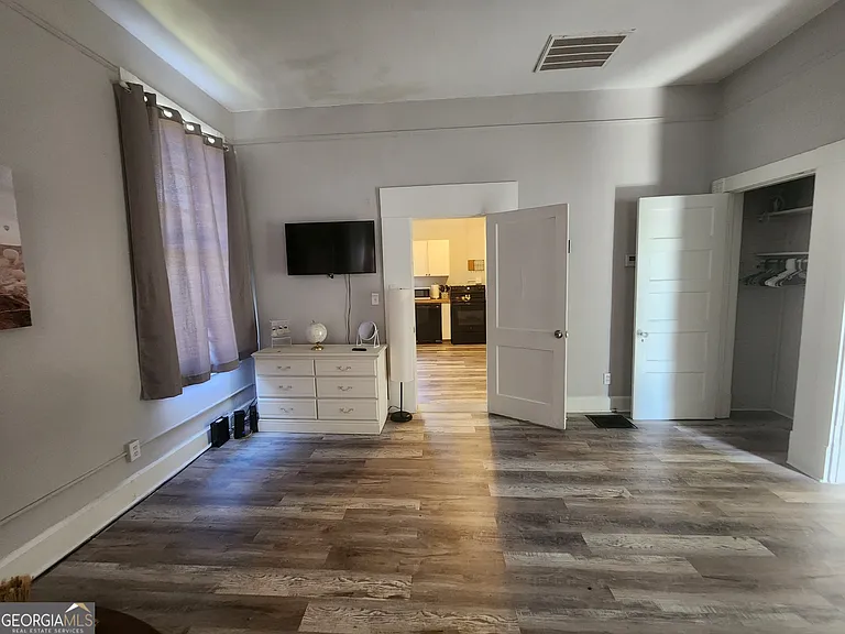 917 Oakview Ave #5 — Photo 9
