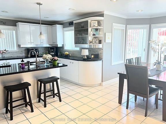 4th image of 16 Fenton Way