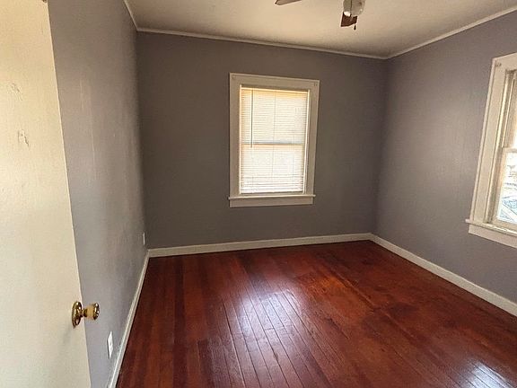 5th image of 2457 E Garfield Ave