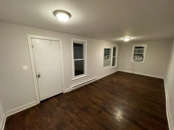 (undisclosed Address), Philadelphia, PA 19144