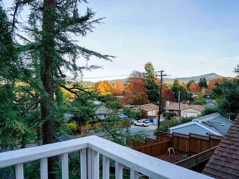 604 Los Olivos Rd — Photo 31