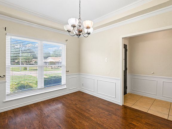 5th image of 7838 Williams Ave