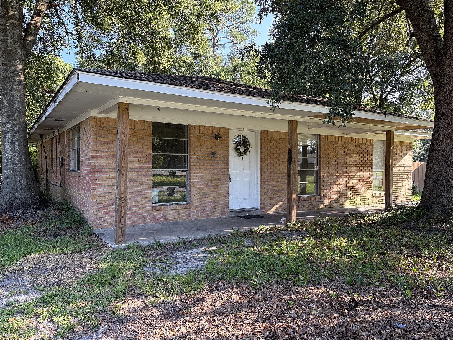 3 bed, 1332 sqft, $1,295 — Photo 1