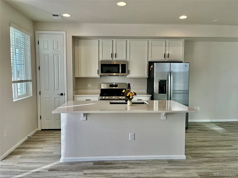 1741 S Andes Cir — Photo 3