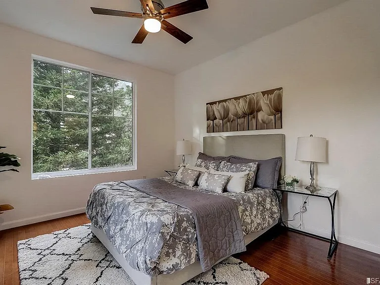 220 Caldecott Ln #104 — Photo 3