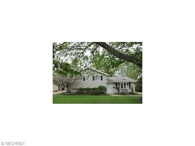 13913 Donald Dr photo 1