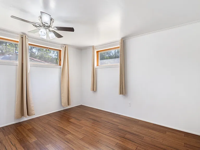 1103 Somerset Dr — Photo 11