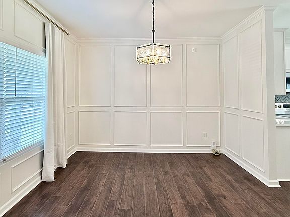 5th image of 4604 Miller Dr