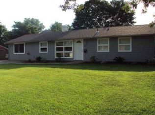 63 Chatworth Ave, Warwick, RI 02886