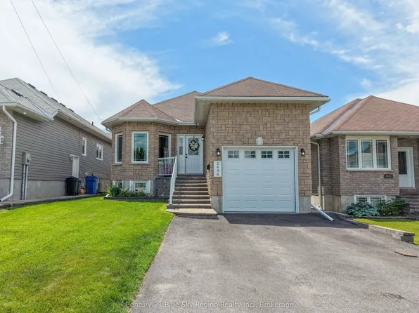 2438 Connaught Ave, North Bay, ON P1B 0C4