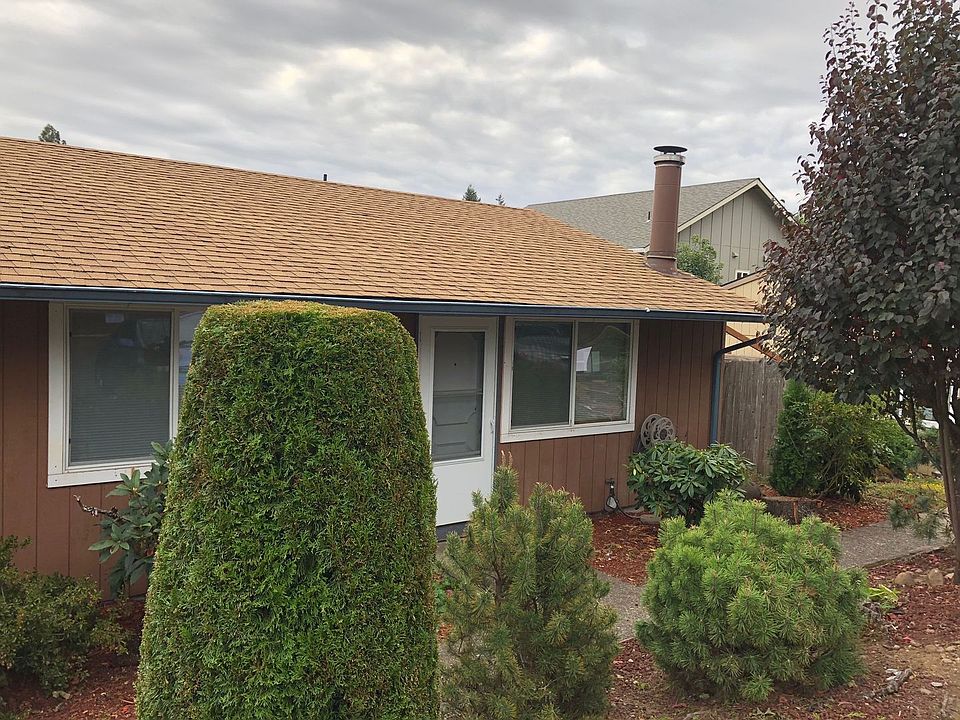 1st image of 16340-16346 NE Glisan St #16346-1