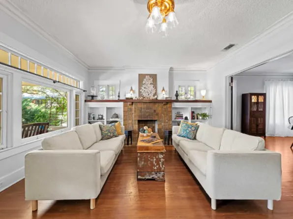 2336 Irwin St, Fort Worth, TX 76110