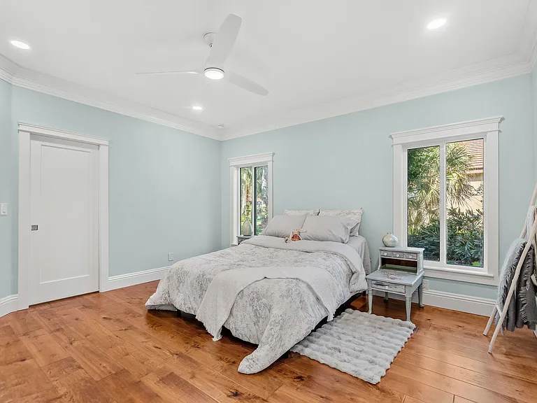 143 Caledonia Dr — Photo 49