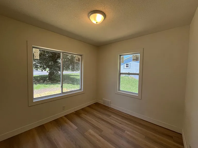 4301 Pleasant St SE — Photo 15