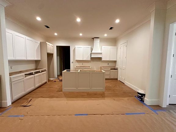4th image of 2338 Wellstone Dr