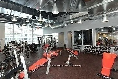 386 Yonge St #706 — Photo 8