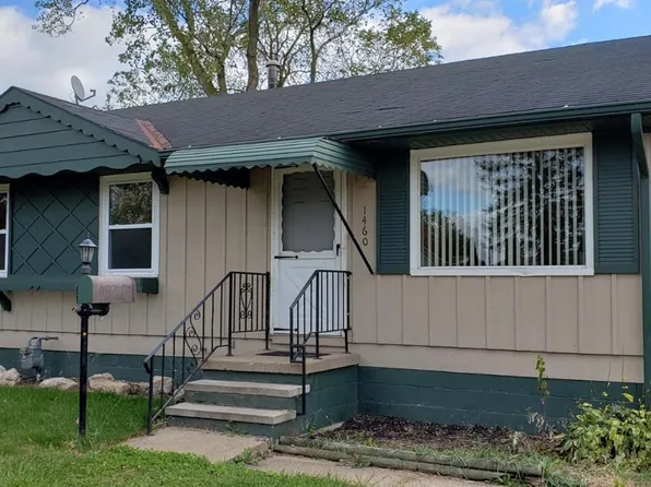 1460 Dixon Dr, Sandusky, OH 44870