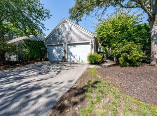 9 Forest Gate Vlg, Yarmouth Port, MA 02675