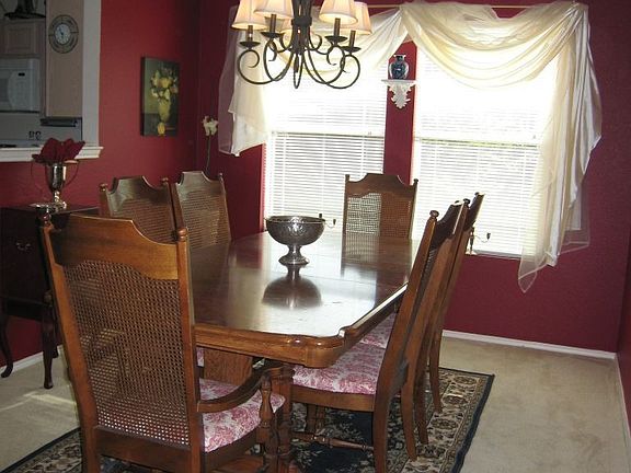 Formal Dining