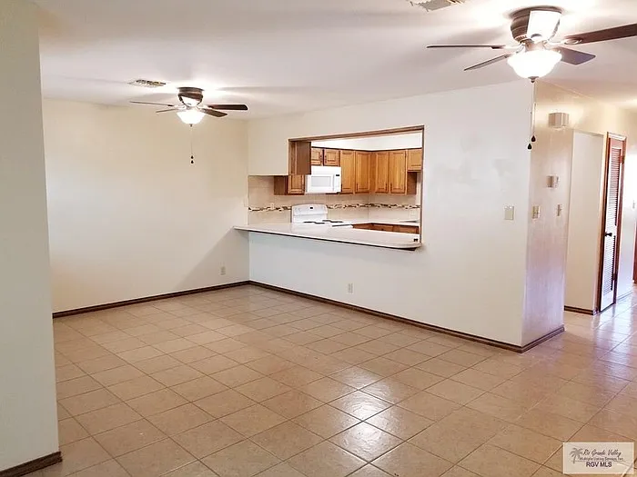 5401 Palm Valley Dr N — Photo 8