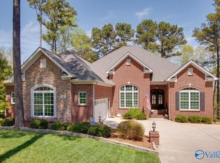 48 Bluff View Dr SE, Huntsville, AL 35803