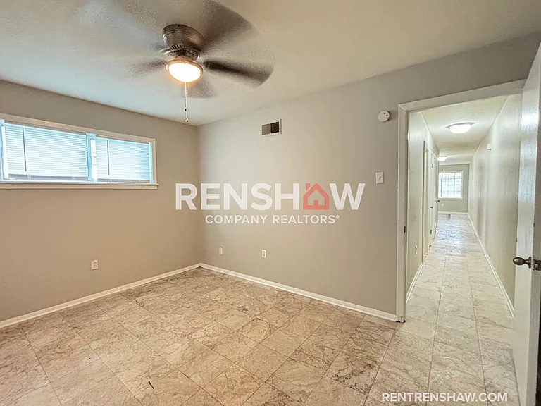 1053 Treadwell St — Photo 11