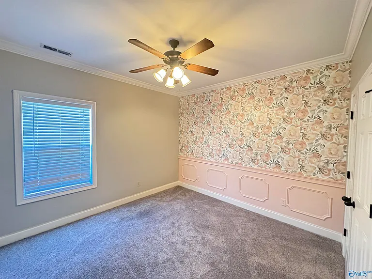 126 Bilton Dr — Photo 10