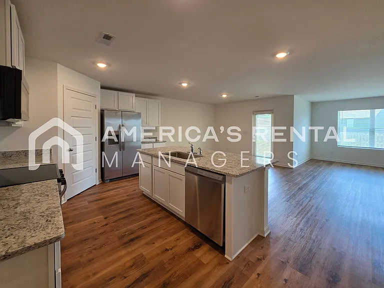 213 Koslin Loop — Photo 26