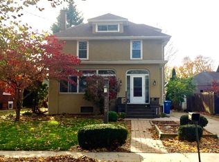 2728 6th St, Peru, IL 61354