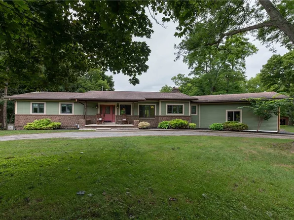 199 Hinkleyville Rd, Spencerport, NY 14559