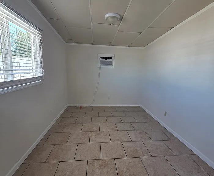 1110 E Broadmor Dr — Photo 10