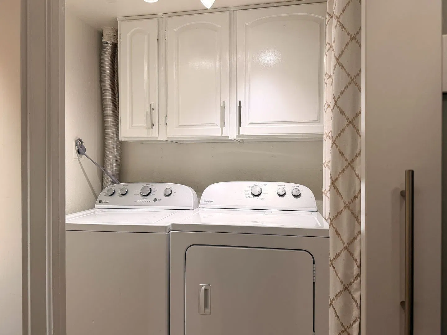 Updated 2-bedroom, 2-bath condo in Aurora! — Photo 4