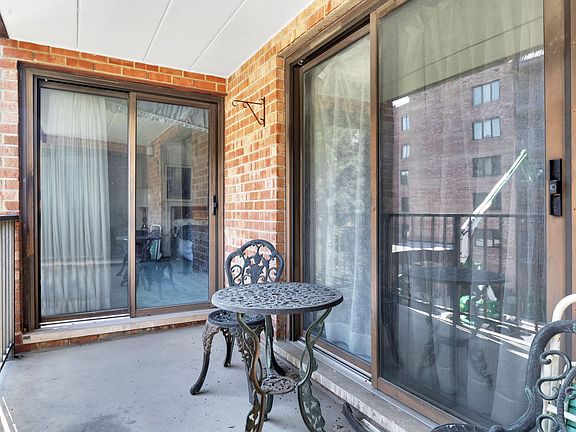 2nd image of 901 Center St Unit 208