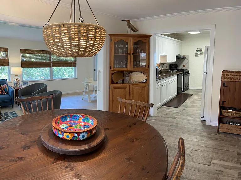 573 Tarawitt Dr — Photo 11