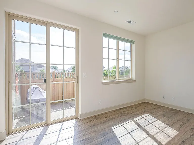Bonus Room to Patio