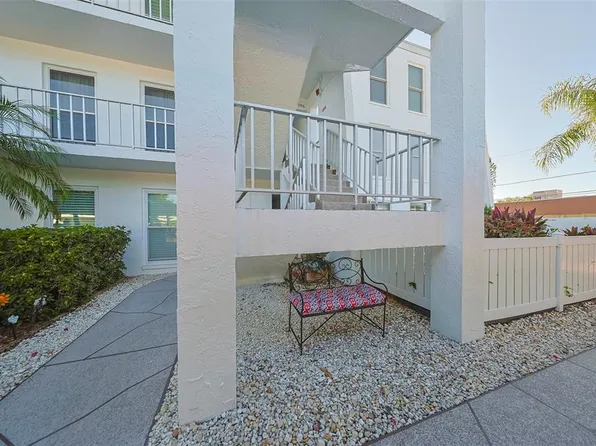 1655 S Highland Ave APT J295, Belleair, FL 33756